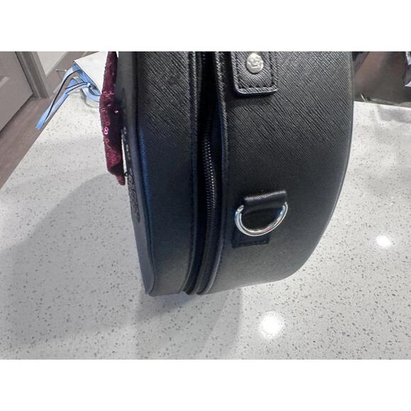 Minnie Mouse Themed Polka Dot Crossbody Bag with Mirror and Strap - Picture 4 of 7